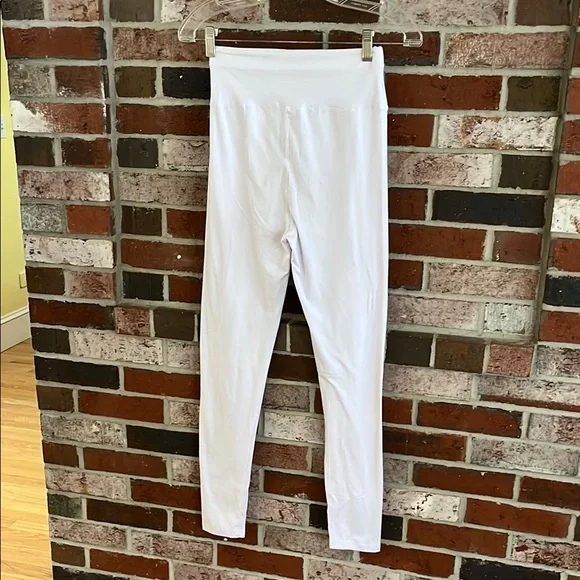 SNOW ANGEL White High Waisted Capri Ankle Leggings NWOT - Picture 2 of 7